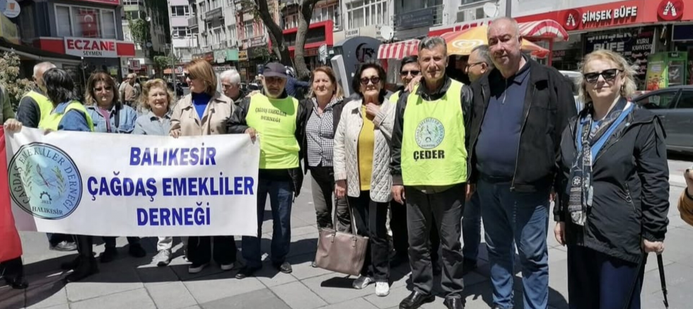 Cahit Can Tekin: “Emeklilerimizin Hakkını Savunmak İçin TÜİK Önündeydik” - GÜNDEM - İnternetin Ajansı