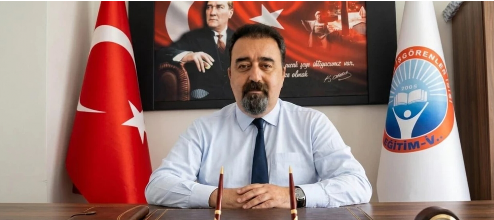 Eğitim-İş Kırşehir Başkanı Bayık:“Cumhuriyetin Karşısındaki Üç Tehdit Karşısında Dimdik Duruyoruz” - GÜNDEM - İnternetin Ajansı
